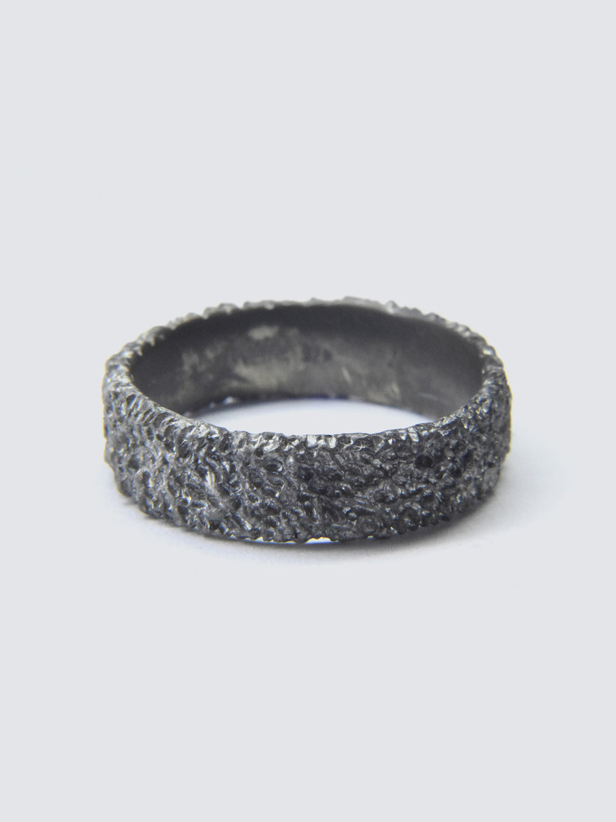 Welfe Bowyer | 6mm Eroded Gold Ring